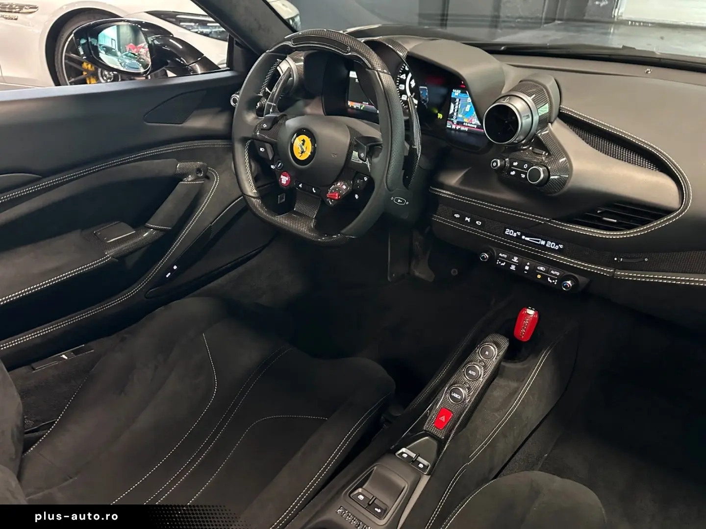 FERRARI F8 Spider Lift Passenger Display HiFi Carbon