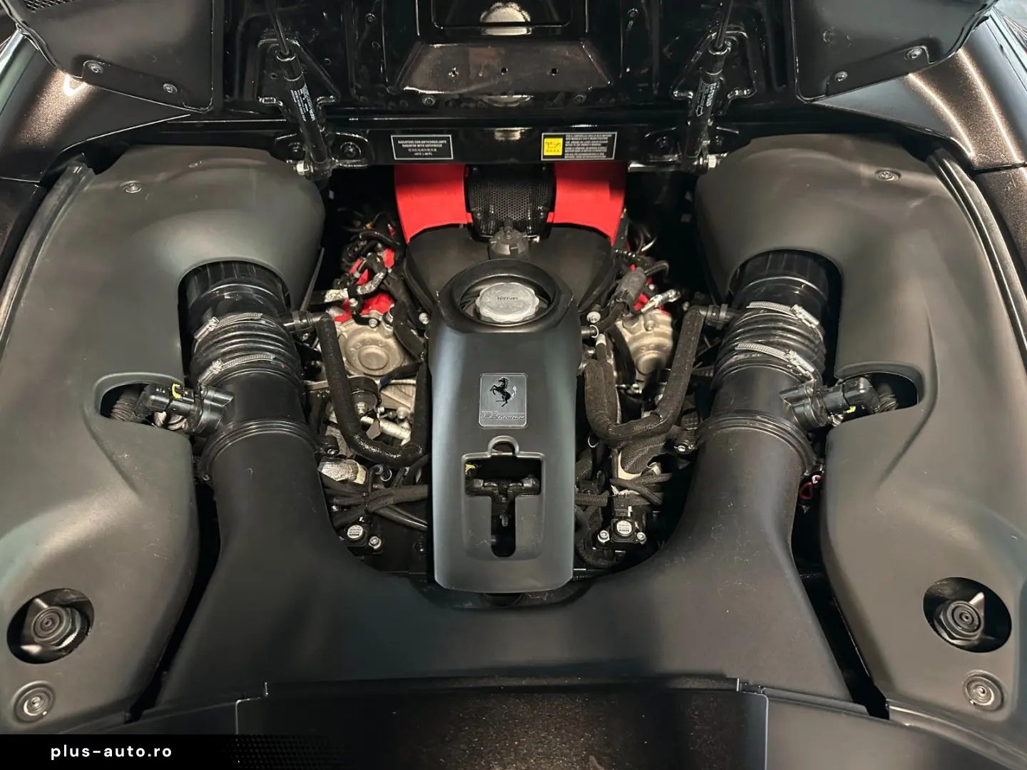 FERRARI F8 Spider Lift Passenger Display HiFi Carbon