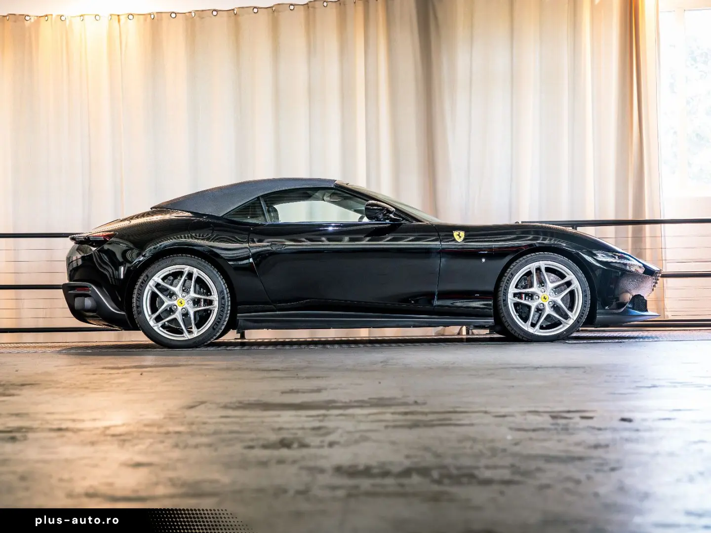 FERRARI Ferrari Roma Spider 360  CARBON BEIFAHRERDISPLAY