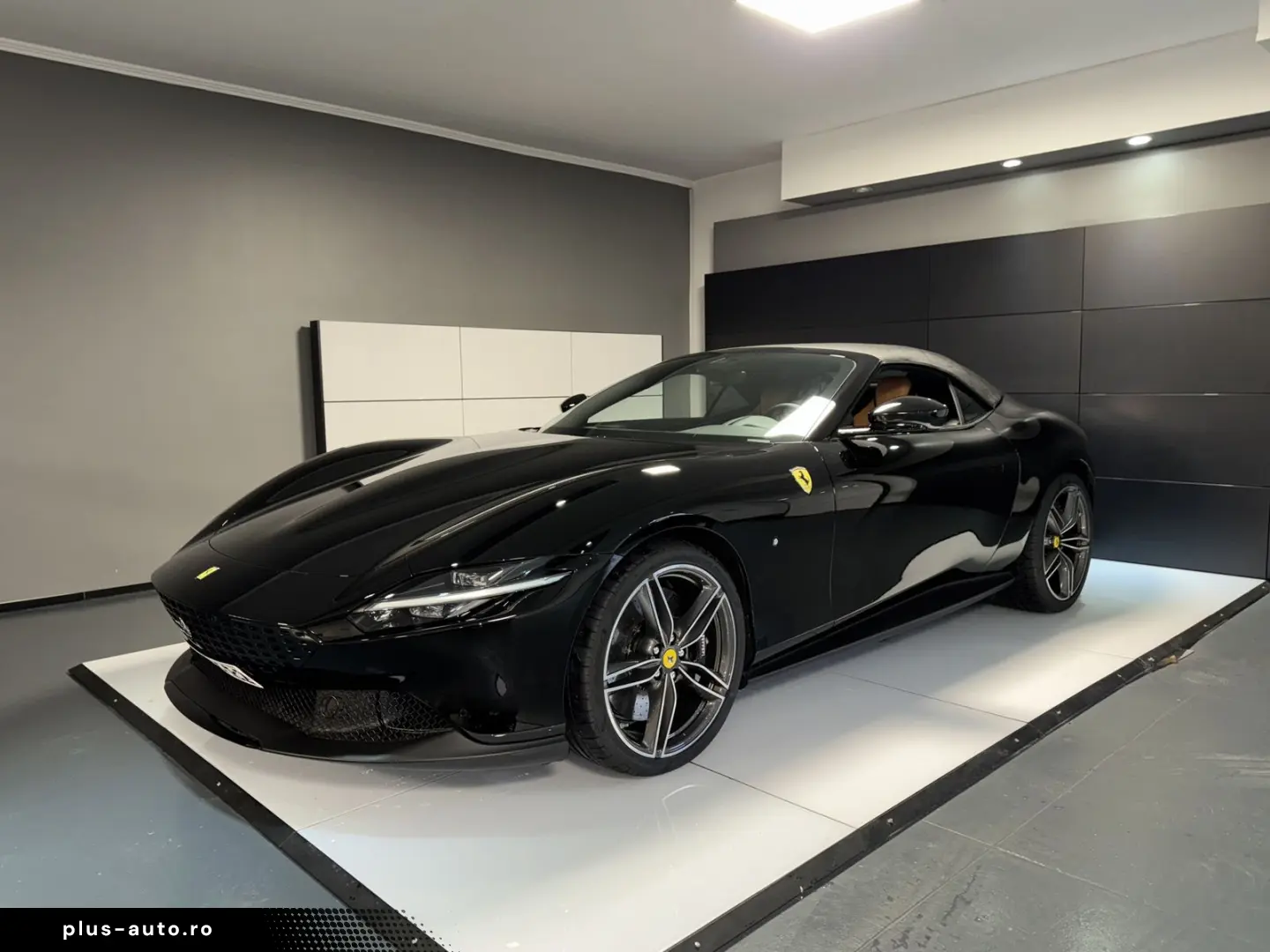 FERRARI ROMA SPIDER DISPLAY FORGED DIAMOND FELGEN