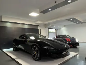 FERRARI ROMA SPIDER DISPLAY FORGED DIAMOND FELGEN