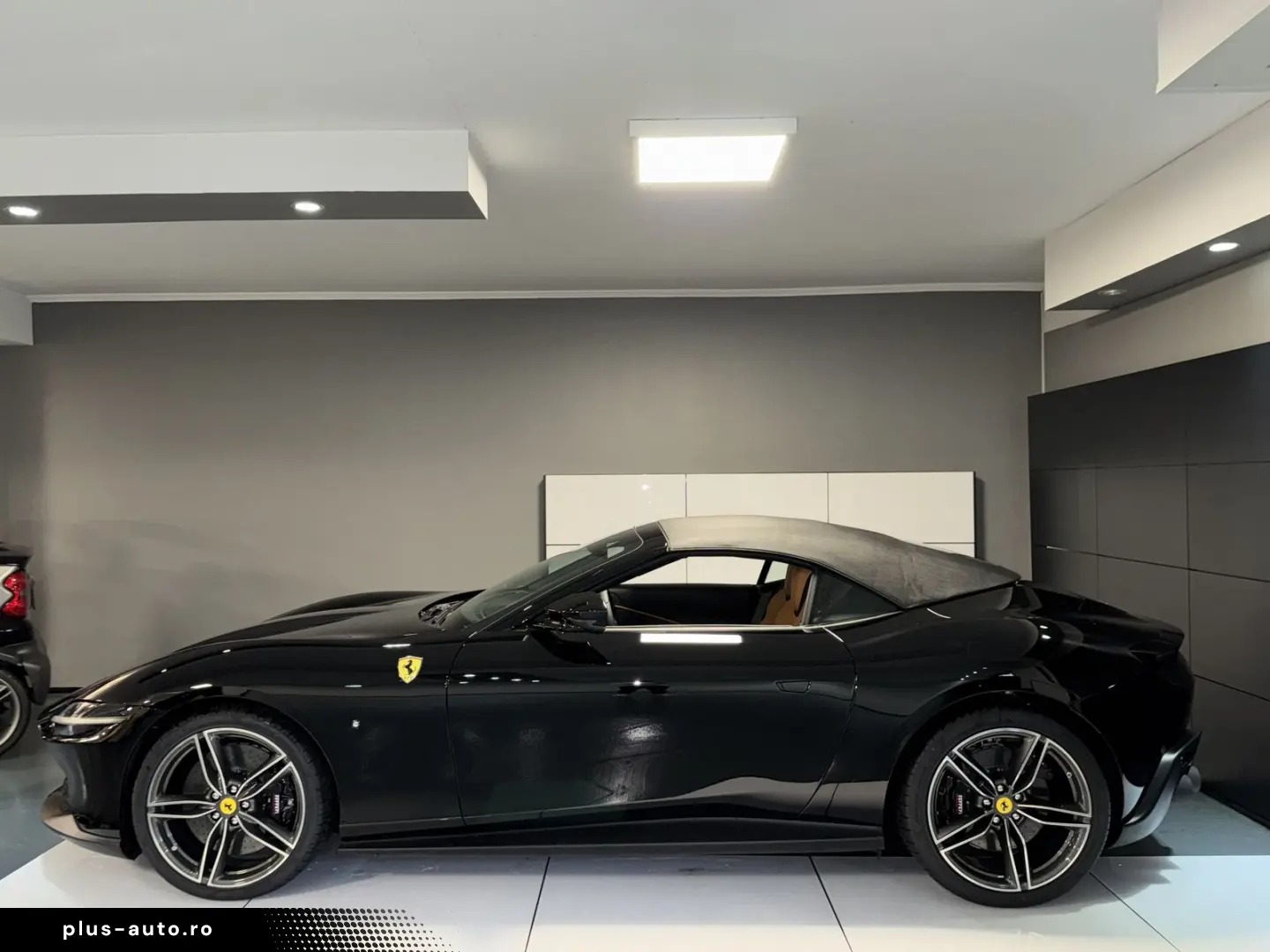 FERRARI ROMA SPIDER DISPLAY FORGED DIAMOND FELGEN