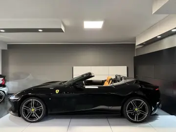 FERRARI ROMA SPIDER DISPLAY FORGED DIAMOND FELGEN