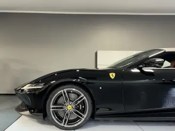FERRARI ROMA SPIDER DISPLAY FORGED DIAMOND FELGEN
