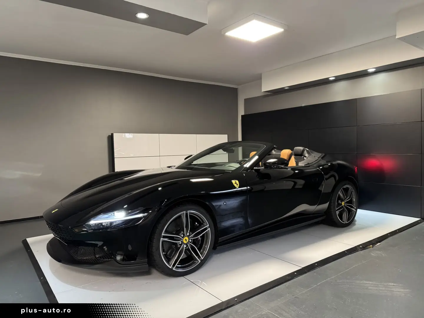 FERRARI ROMA SPIDER DISPLAY FORGED DIAMOND FELGEN