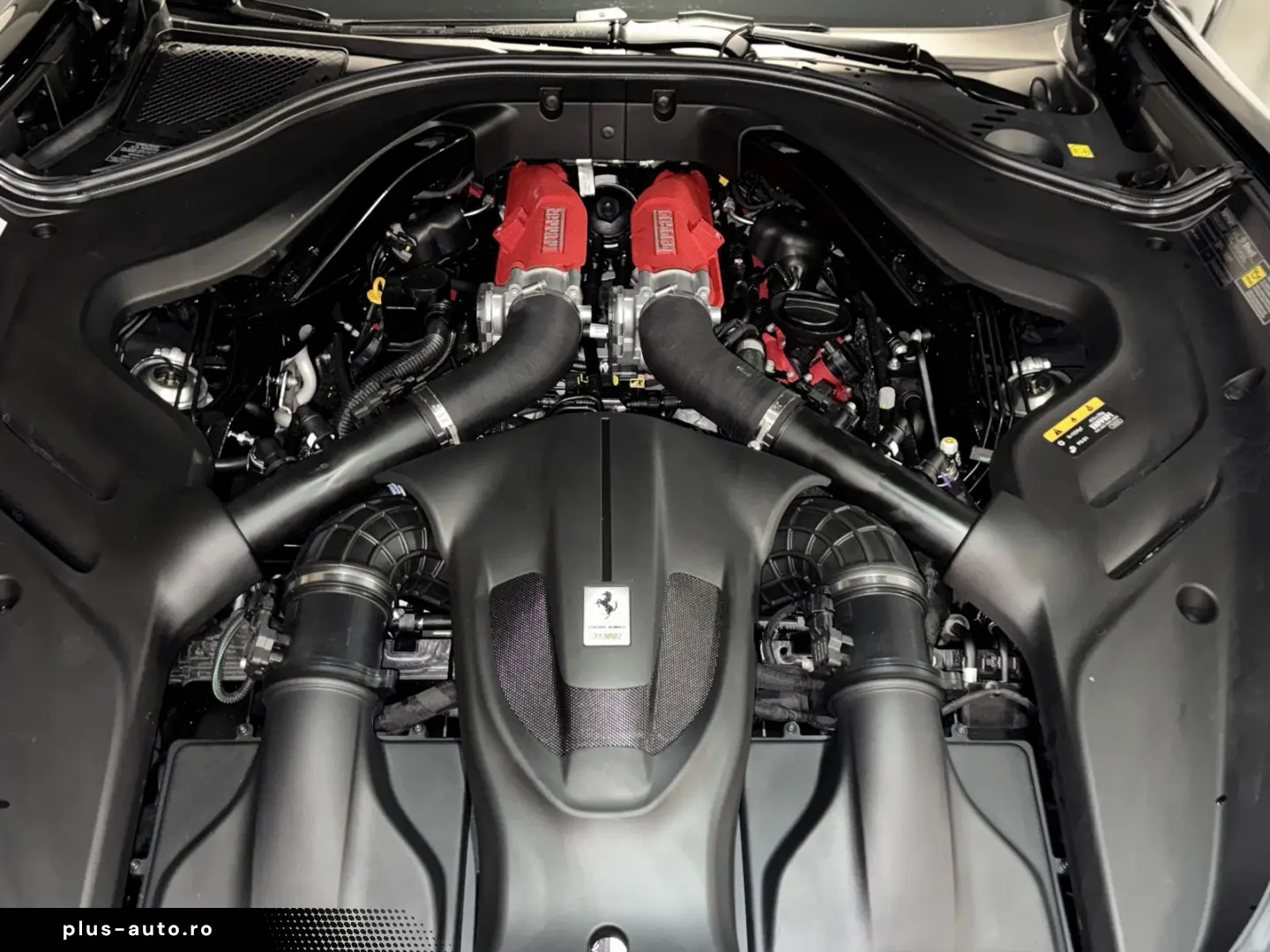 FERRARI ROMA SPIDER DISPLAY FORGED DIAMOND FELGEN