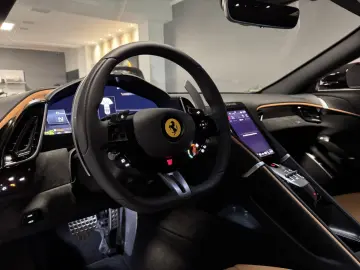 FERRARI ROMA SPIDER DISPLAY FORGED DIAMOND FELGEN