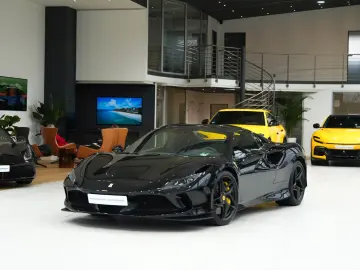 FERRARI F8 Spider RACING-SEATS LIFT PASSENGER-DISPLAY