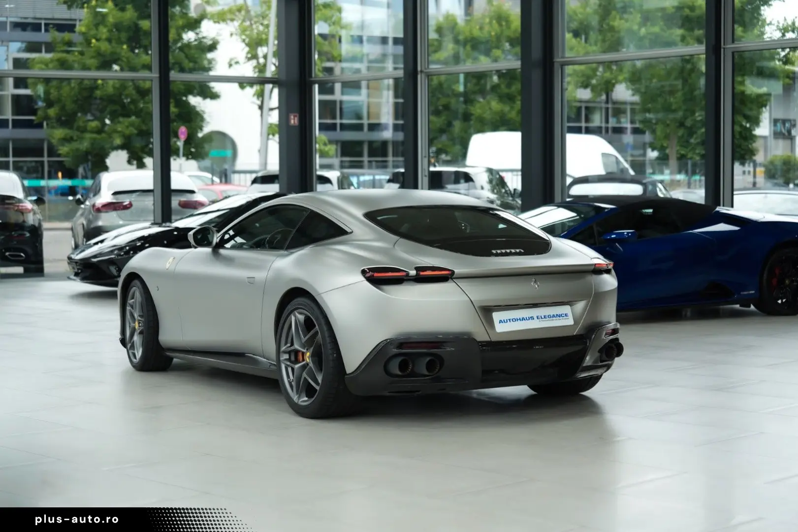 FERRARI Roma CARBON-EXTERIEUR MATRX-LED MATT DAYTONA 1HD