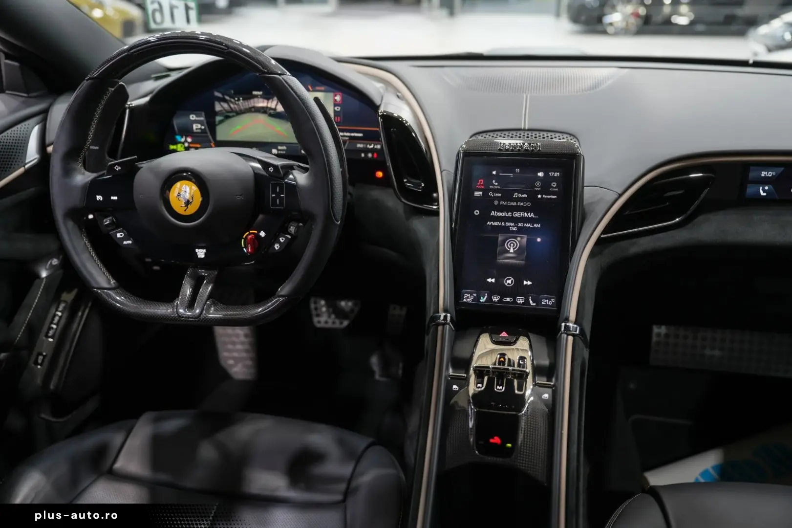 FERRARI Roma CARBON-EXTERIEUR MATRX-LED MATT DAYTONA 1HD