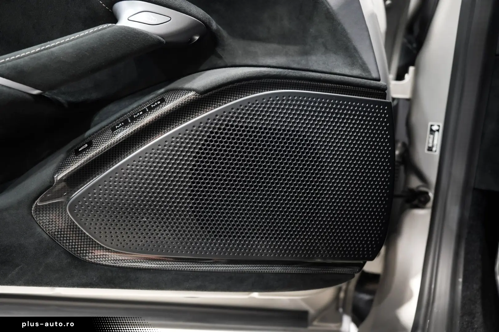FERRARI Roma CARBON-EXTERIEUR MATRX-LED MATT DAYTONA 1HD