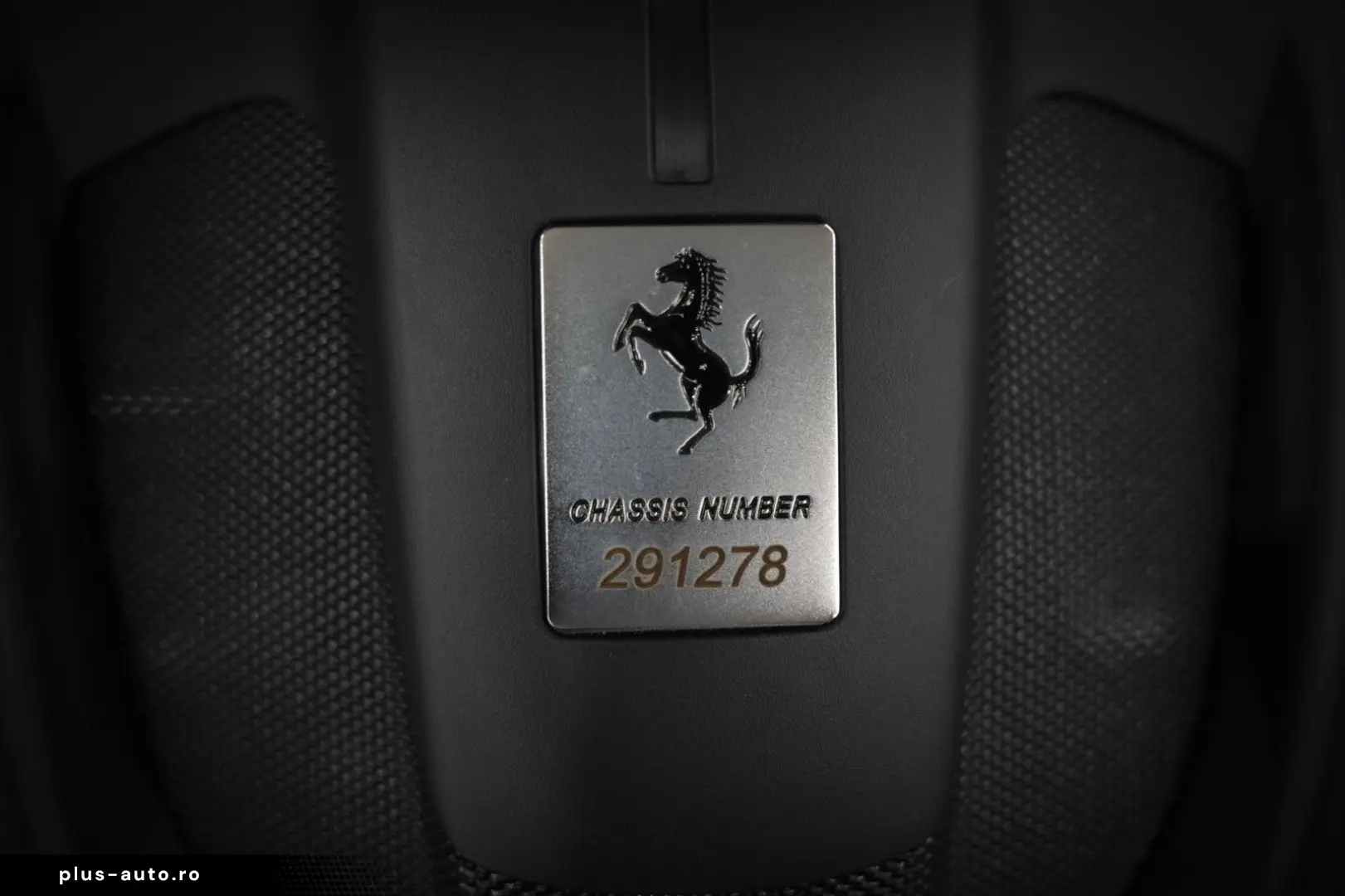 FERRARI Roma CARBON-EXTERIEUR MATRX-LED MATT DAYTONA 1HD
