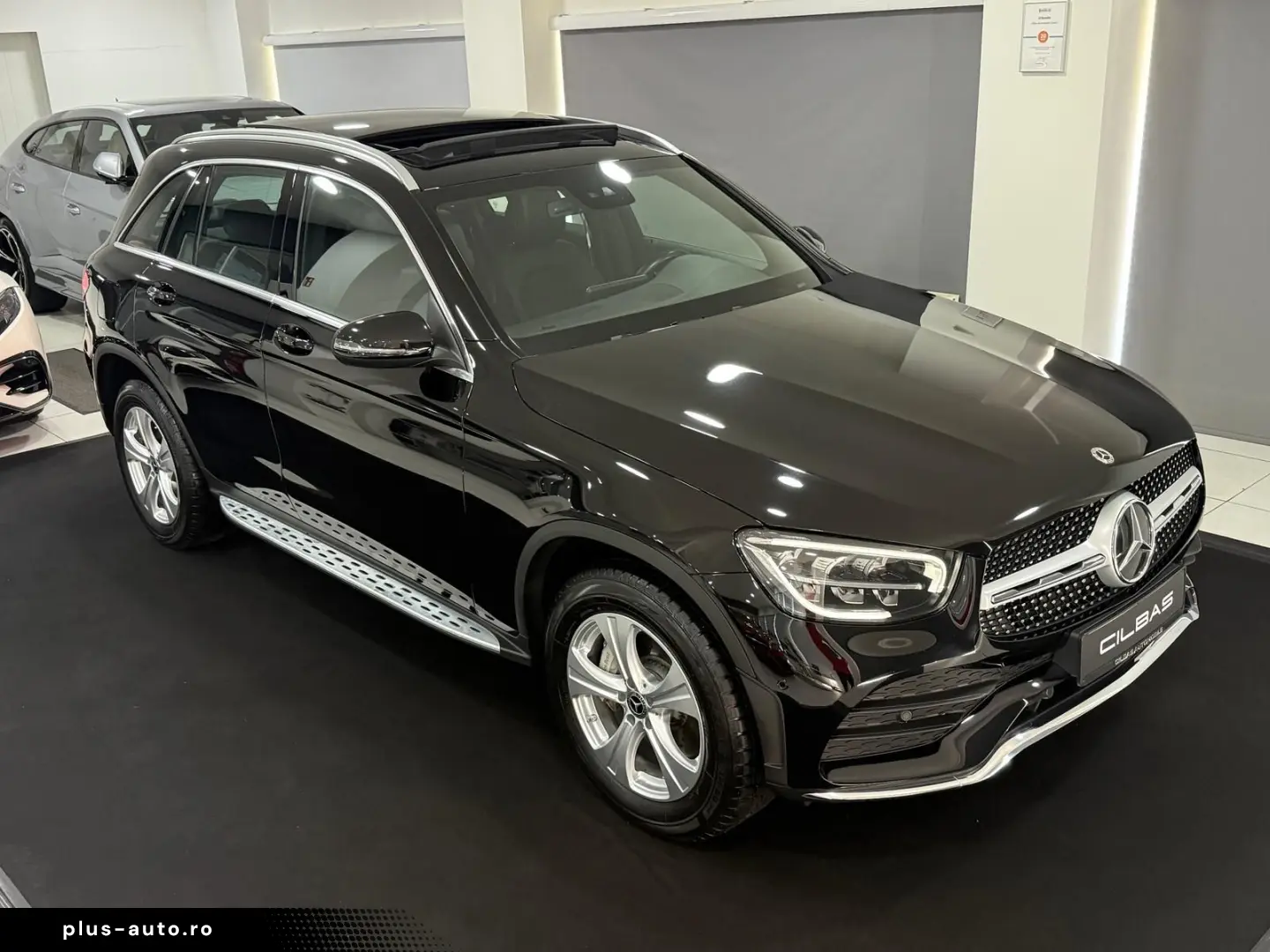 MERCEDES-BENZ GLC 300 de 4M AMG-LINE PANO DISTR KAM &hellip;