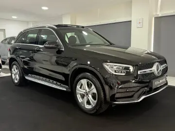 MERCEDES-BENZ GLC 300 de 4M AMG-LINE PANO DISTR KAM …
