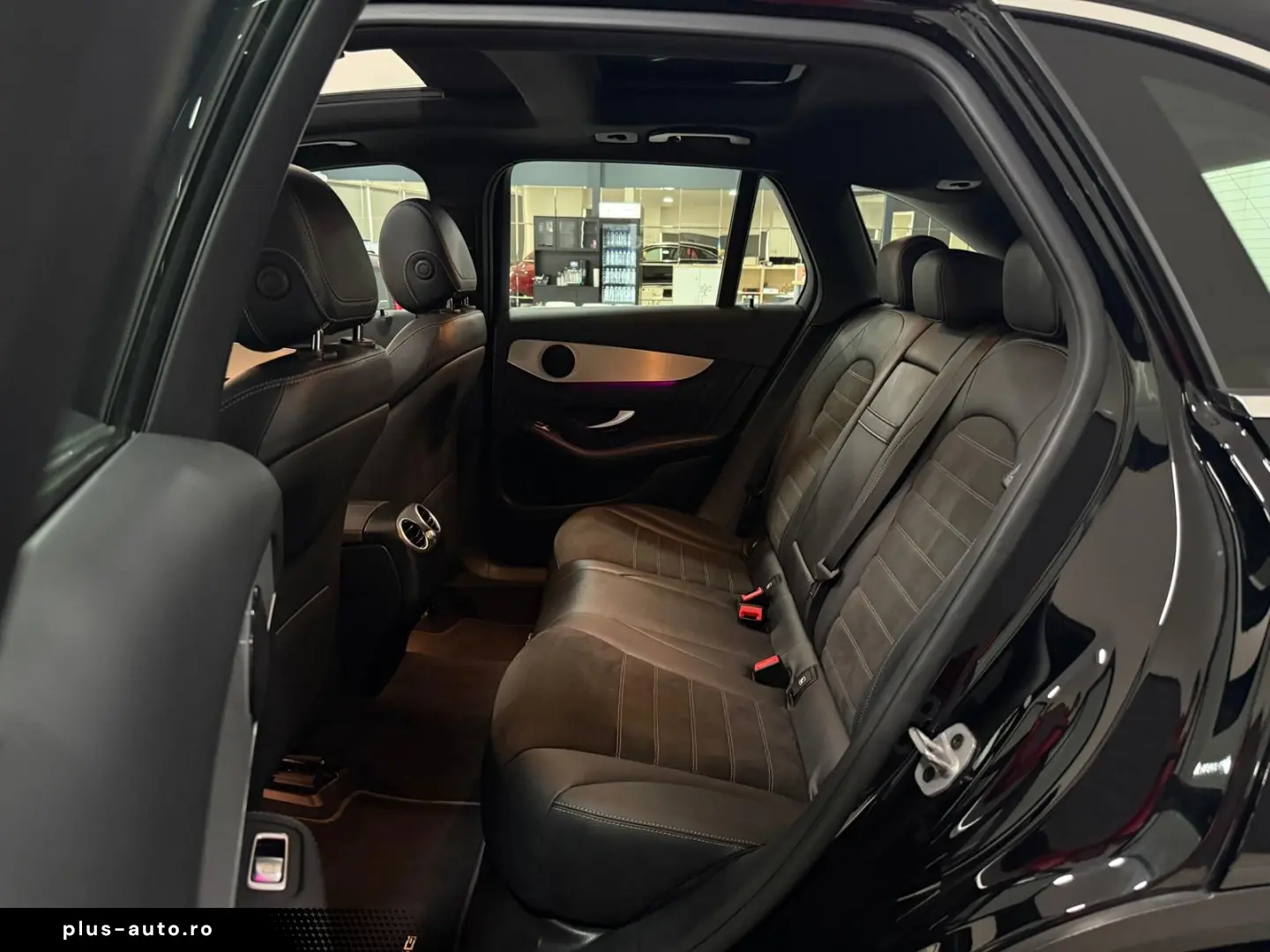 MERCEDES-BENZ GLC 300 de 4M AMG-LINE PANO DISTR KAM &hellip;