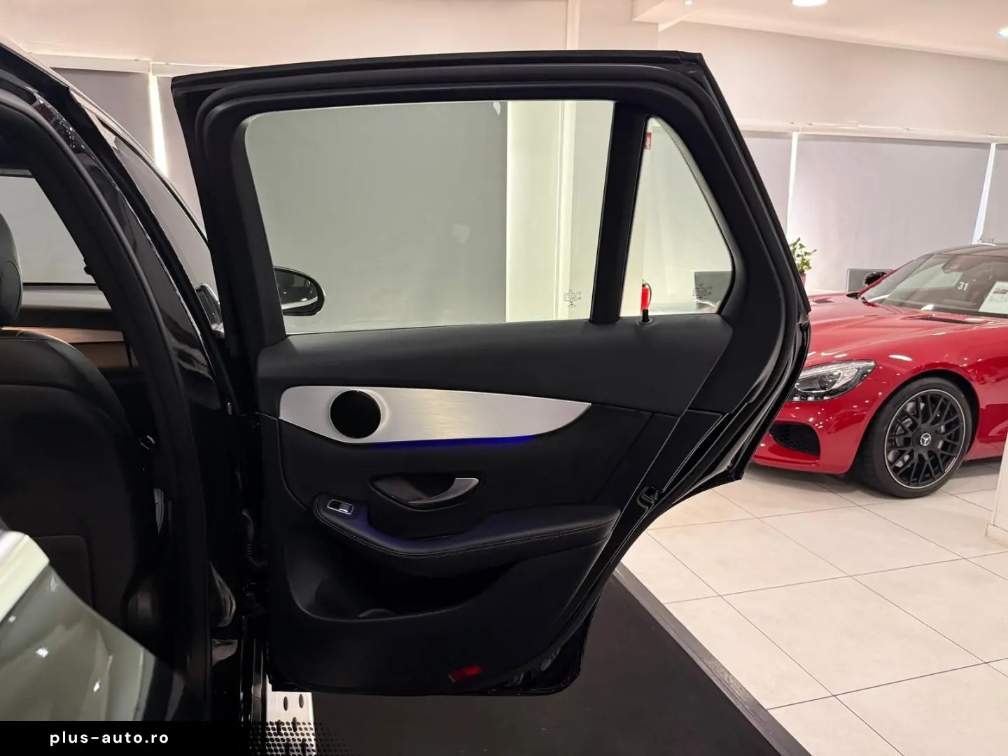MERCEDES-BENZ GLC 300 de 4M AMG-LINE PANO DISTR KAM &hellip;