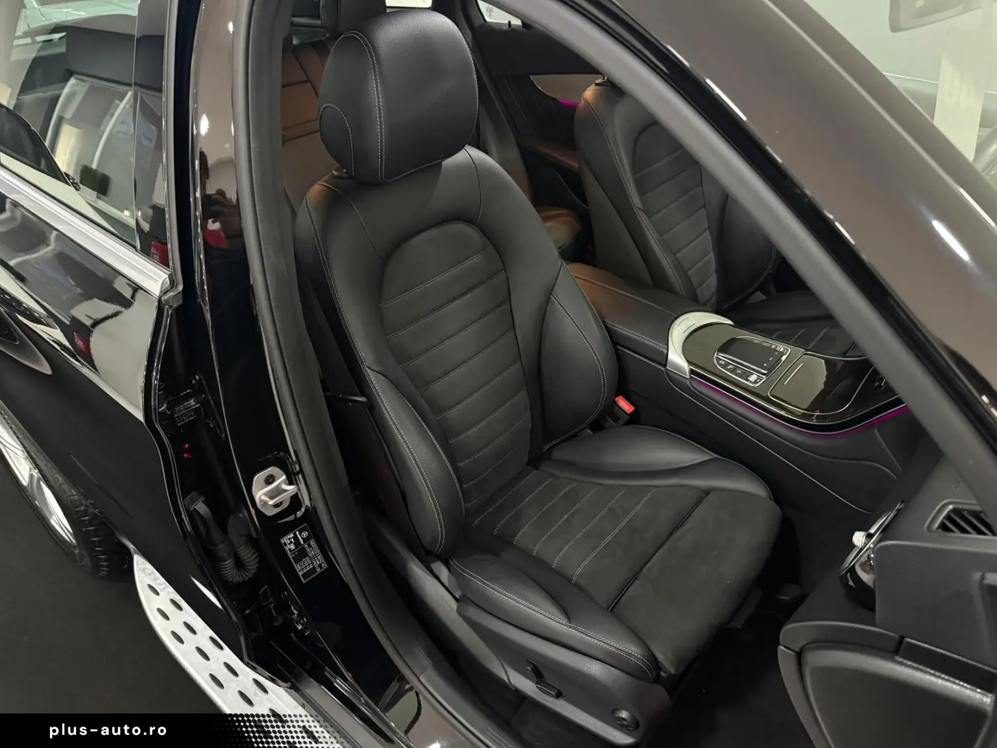 MERCEDES-BENZ GLC 300 de 4M AMG-LINE PANO DISTR KAM &hellip;