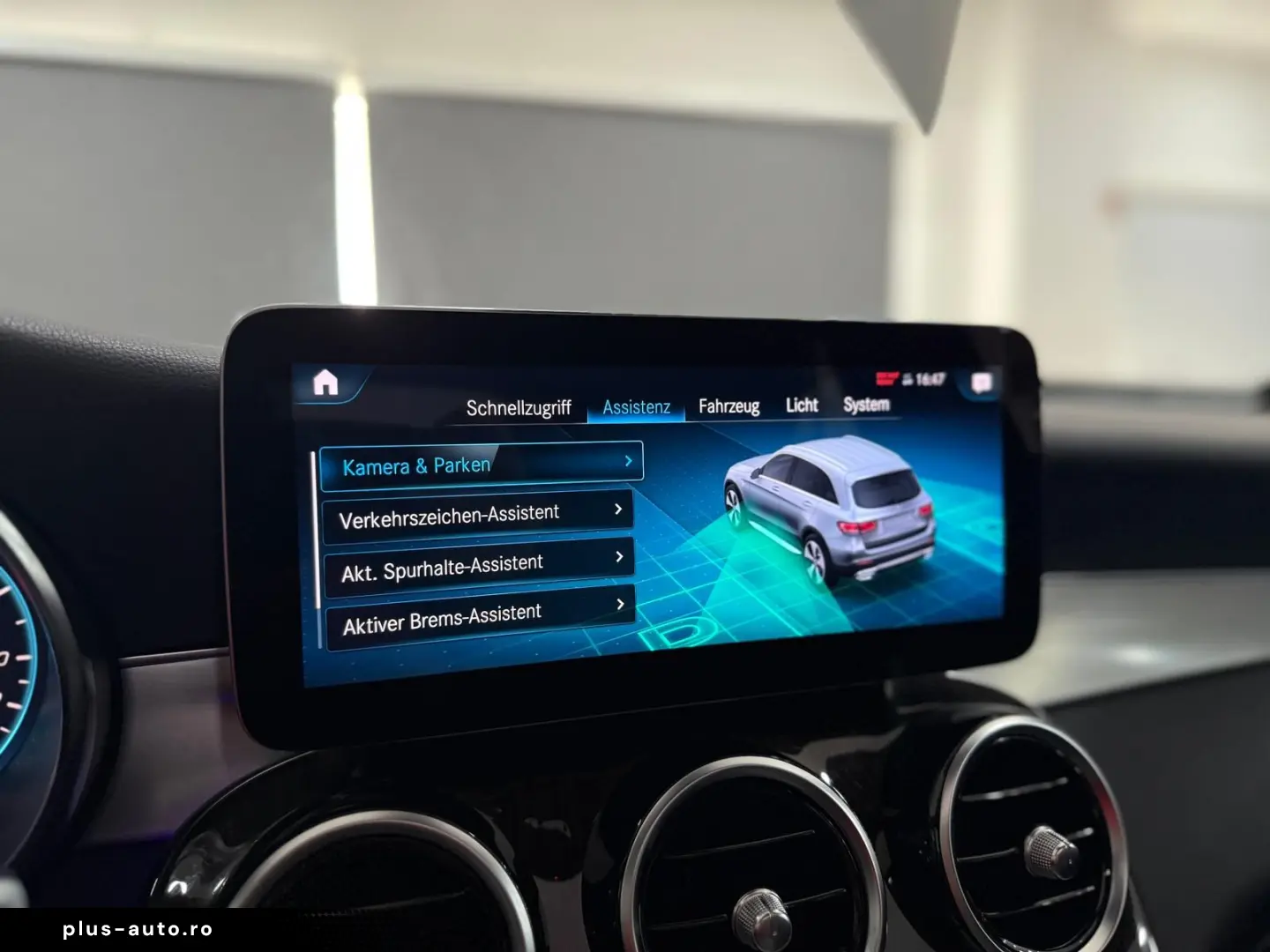 MERCEDES-BENZ GLC 300 de 4M AMG-LINE PANO DISTR KAM &hellip;