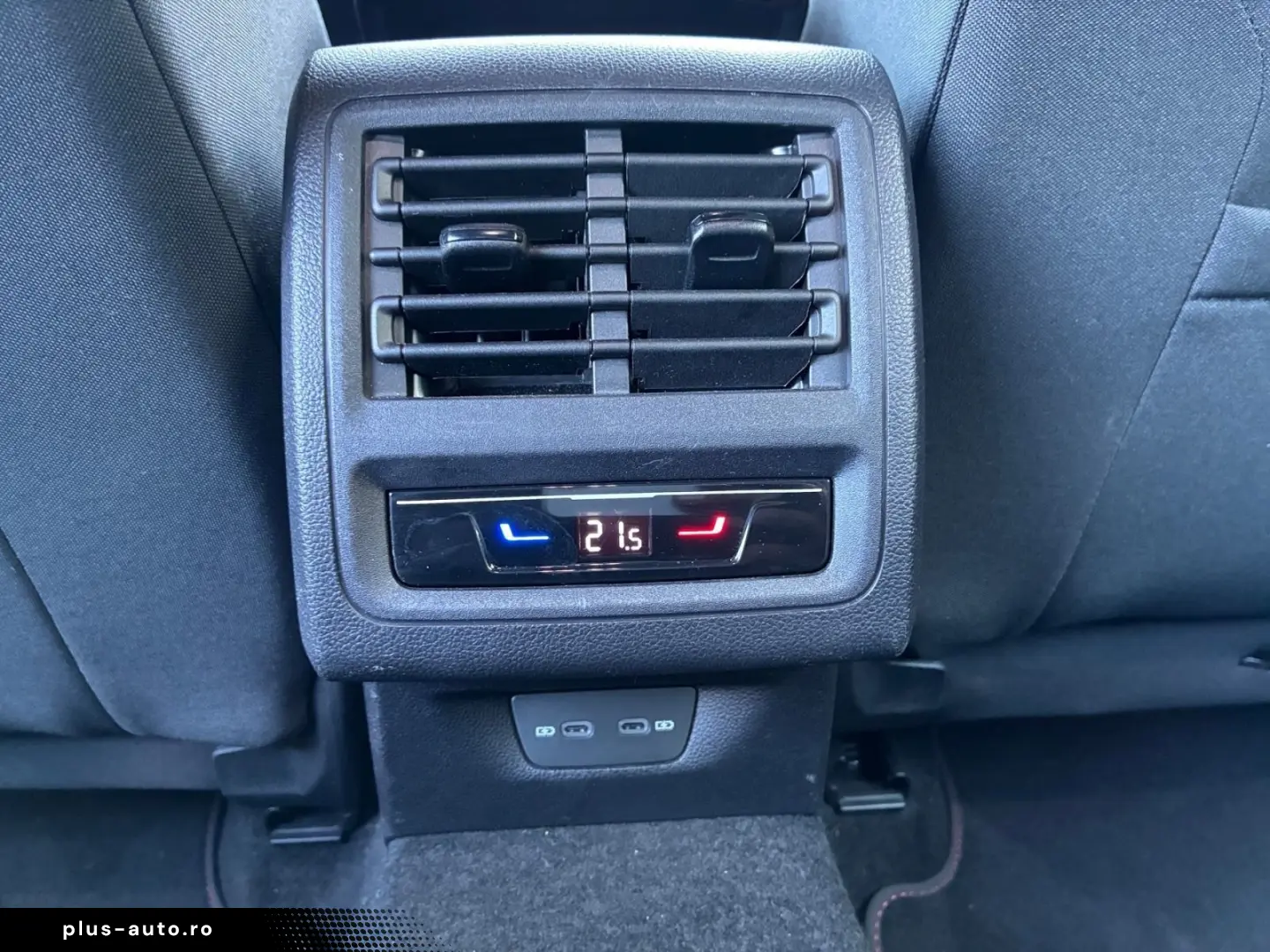 VW Golf GTI 2.0 TSI DSG AHK LED PDC APP SPORTPAKET