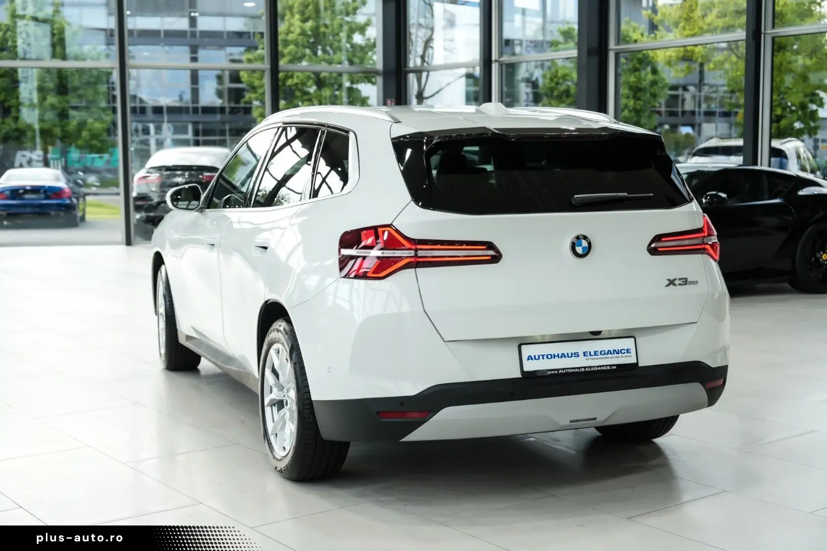 BMW X3 20 xDrive PREMIUM-PAK LEDER HUD H K NAVI 360