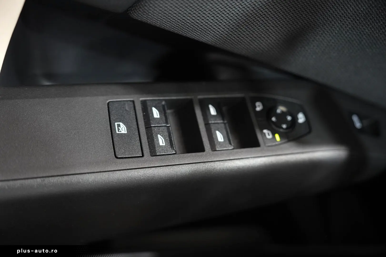 BMW X3 20 xDrive PREMIUM-PAK LEDER HUD H K NAVI 360