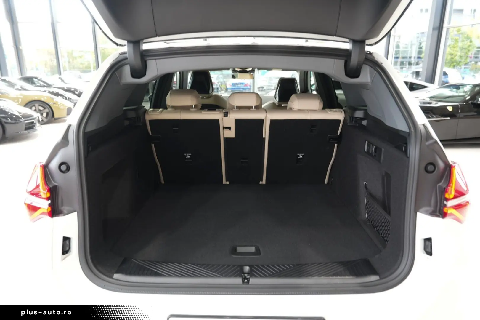 BMW X3 20 xDrive PREMIUM-PAK LEDER HUD H K NAVI 360