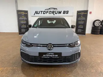 VW Golf VIII Lim. GTI 2.0TSI DSG CAM ACC 18