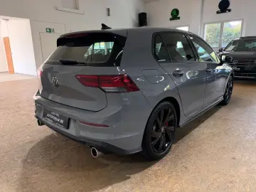 VW Golf VIII Lim. GTI 2.0TSI DSG CAM ACC 18