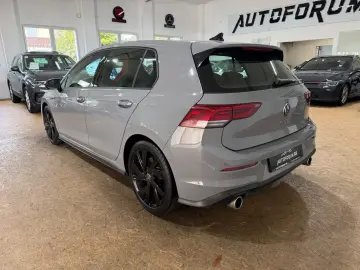 VW Golf VIII Lim. GTI 2.0TSI DSG CAM ACC 18