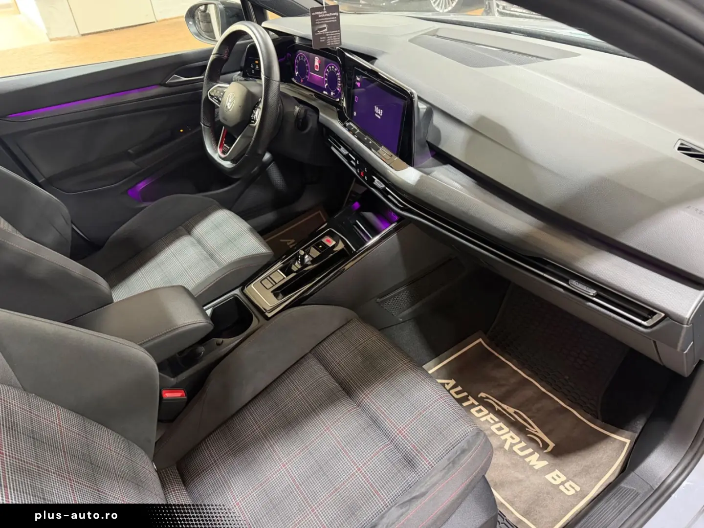 VW Golf VIII Lim. GTI 2.0TSI DSG CAM ACC 18
