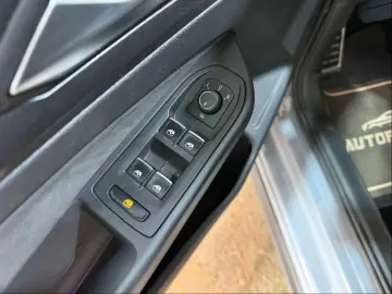 VW Golf VIII Lim. GTI 2.0TSI DSG CAM ACC 18