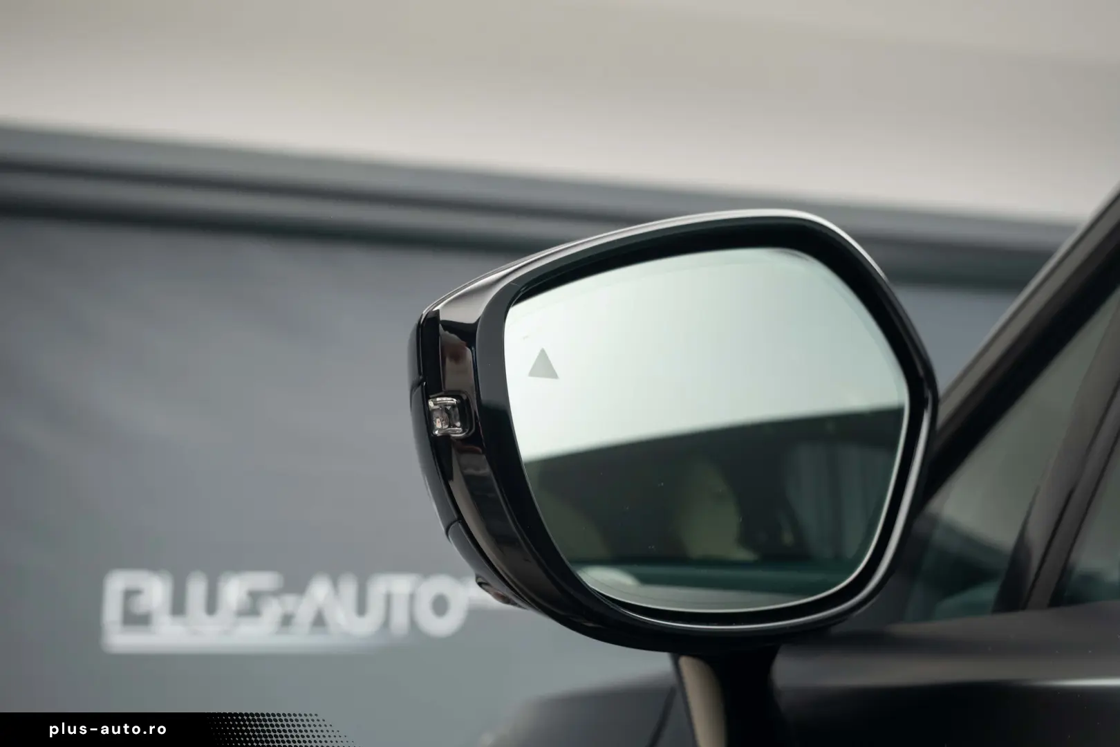 Aston Martin - DBX