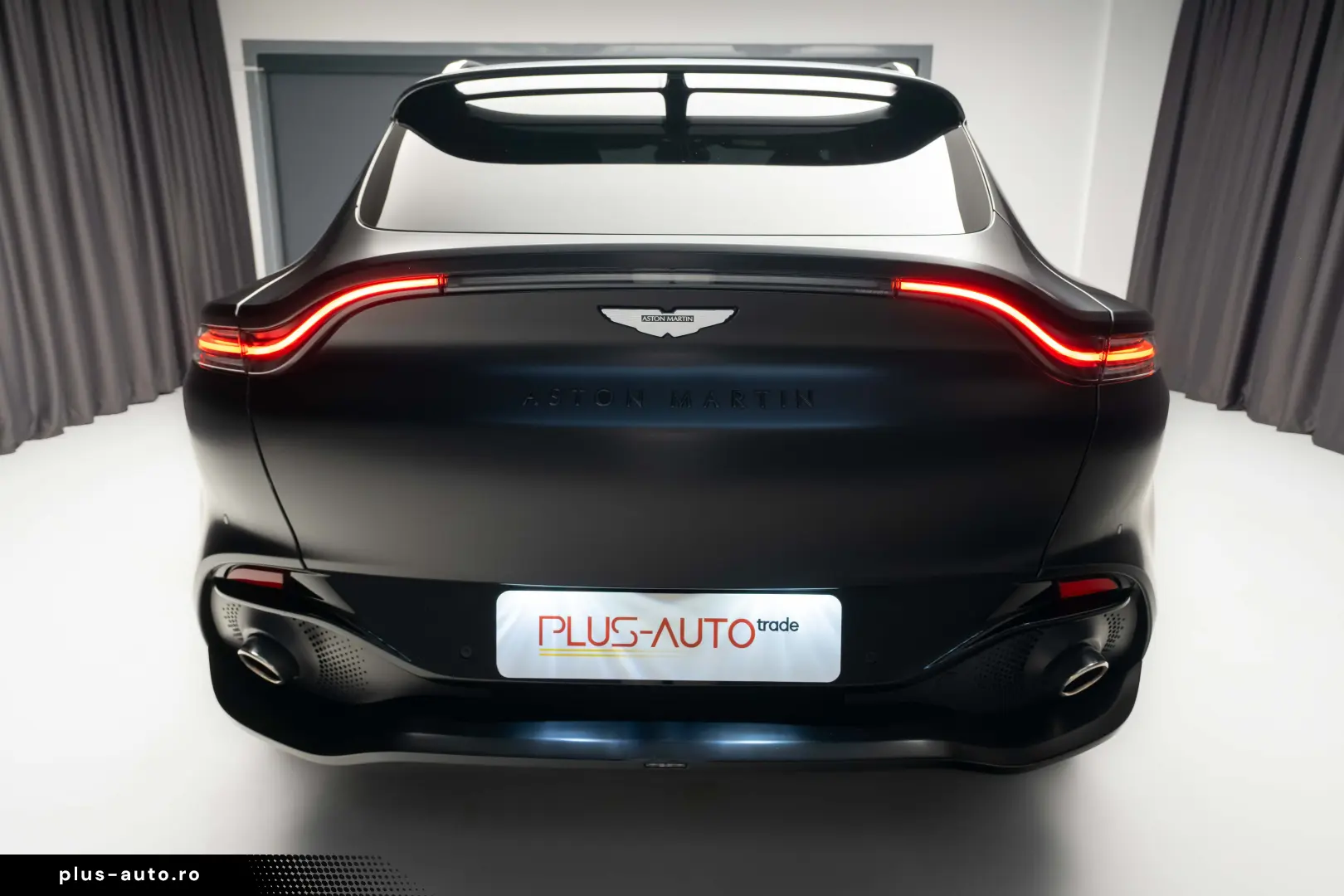 Aston Martin - DBX