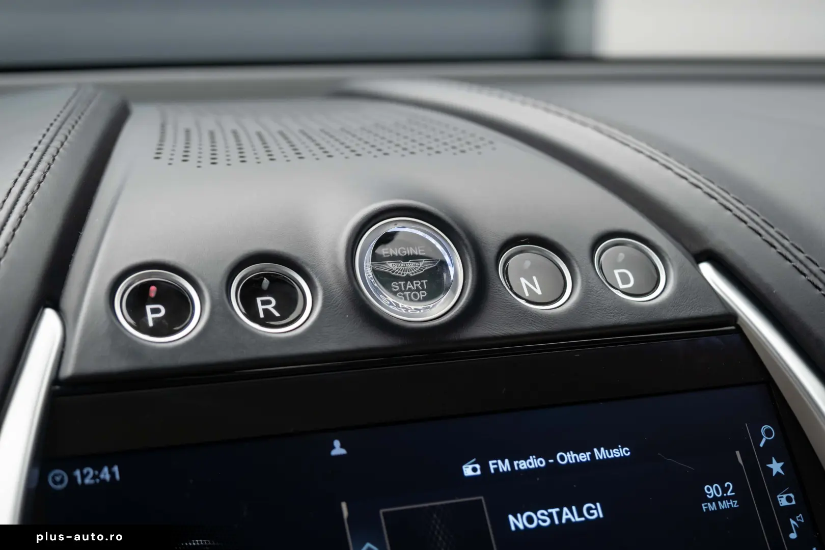 Aston Martin - DBX