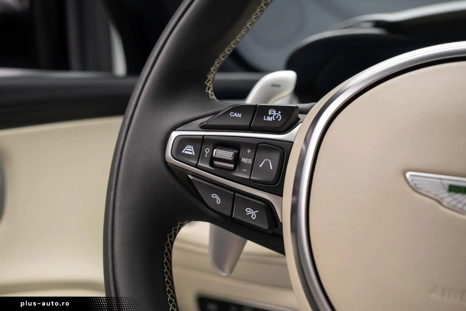 Aston Martin - DBX