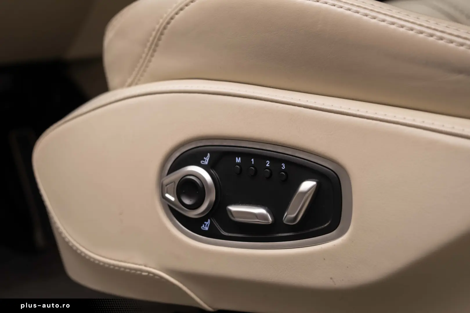 Aston Martin - DBX
