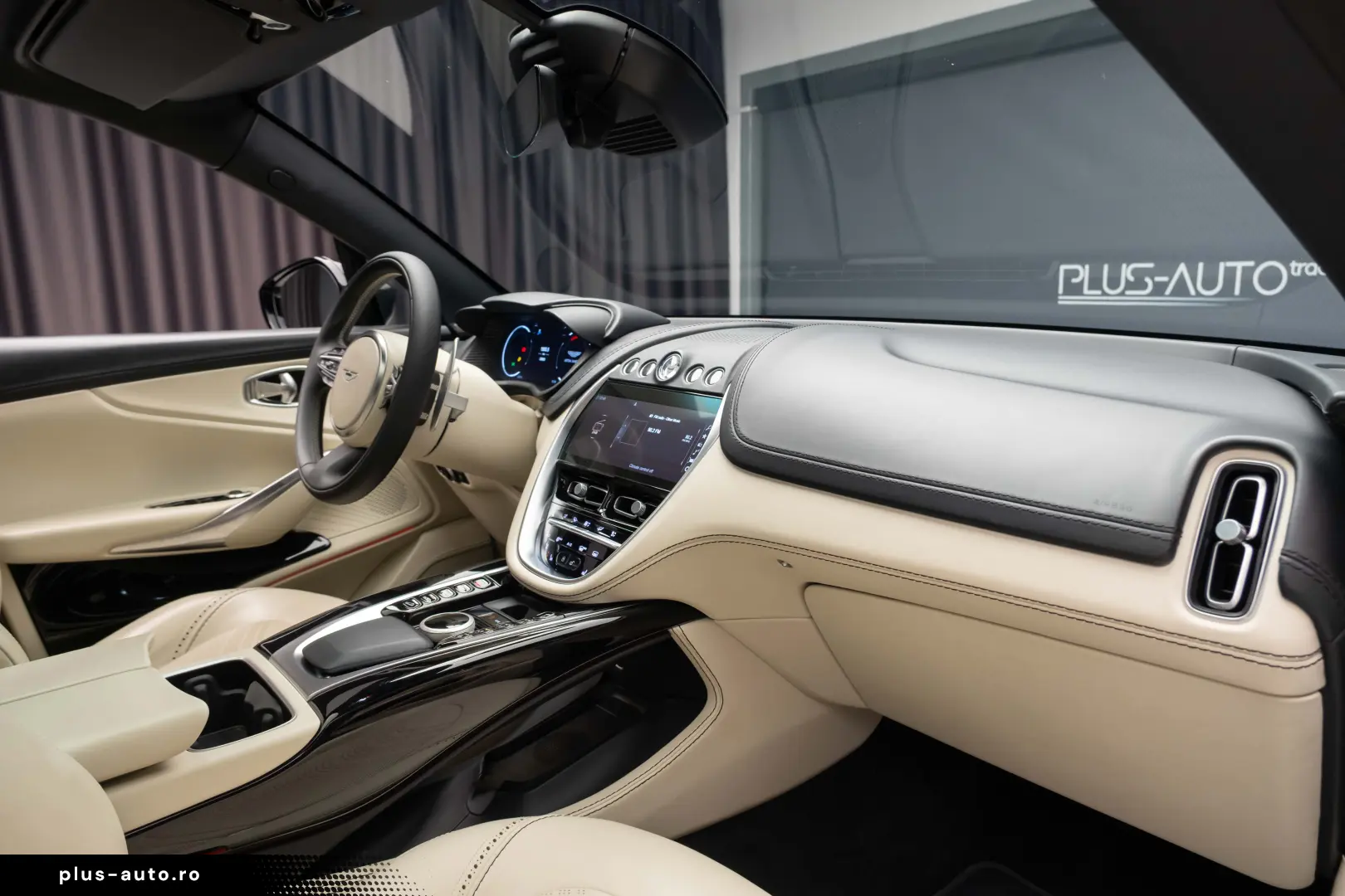 Aston Martin - DBX