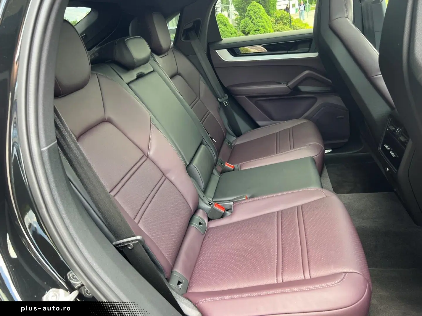PORSCHE CAYENNE COUPE