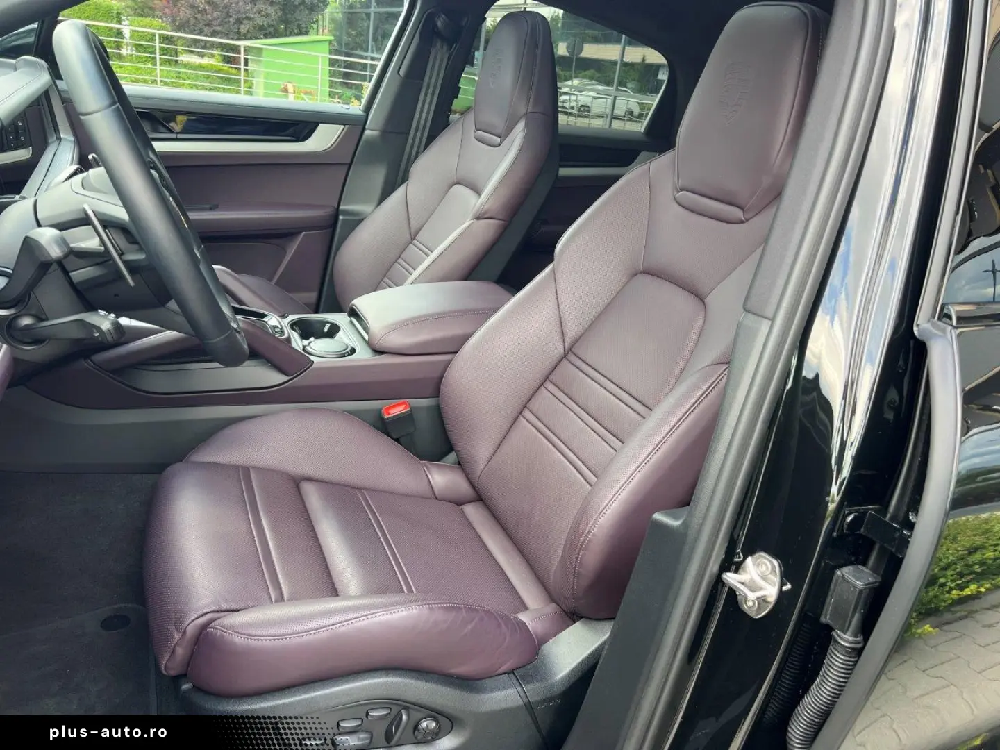 PORSCHE CAYENNE COUPE