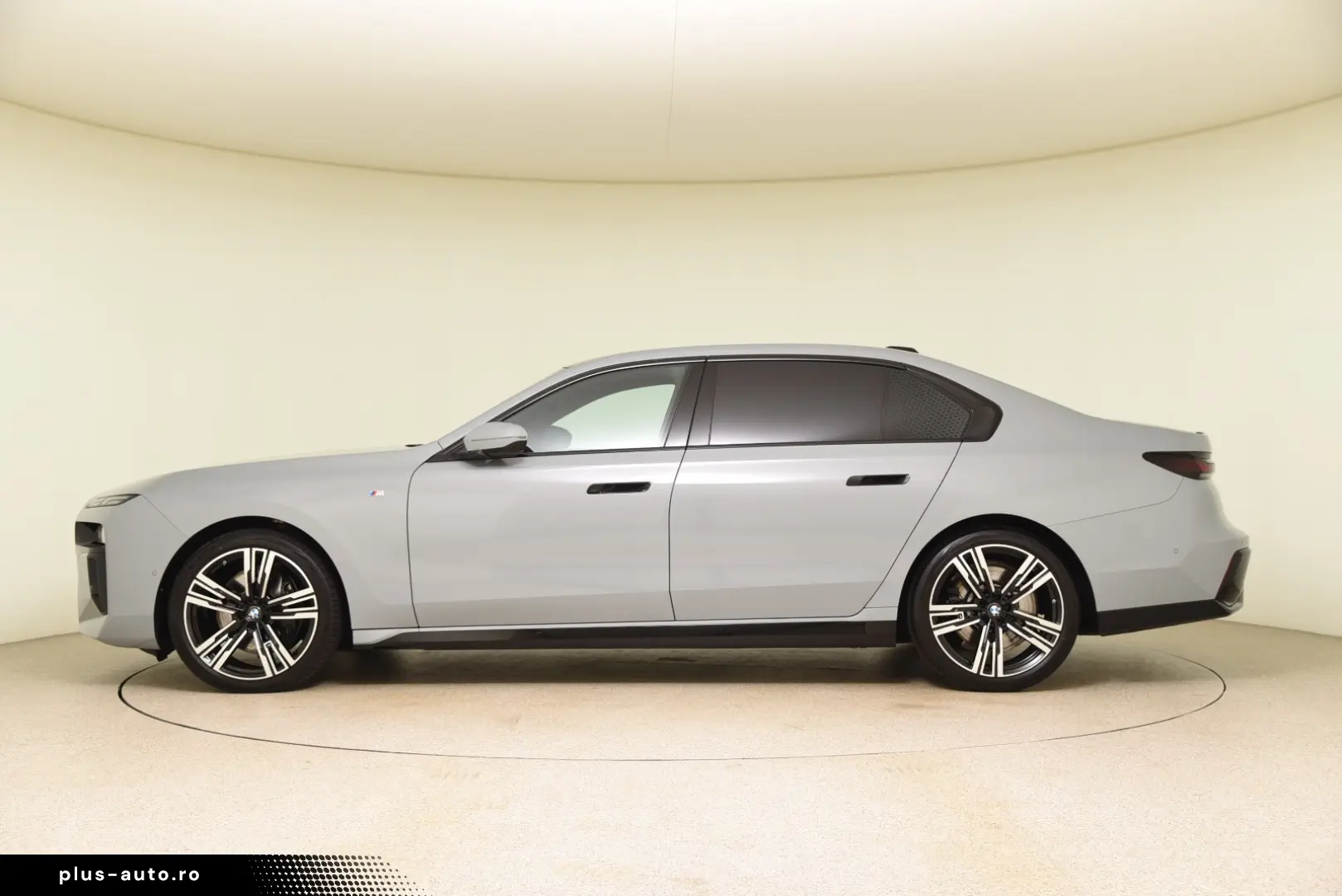 BMW 740 d xDrive M Sport - Garantie pana 05 2027