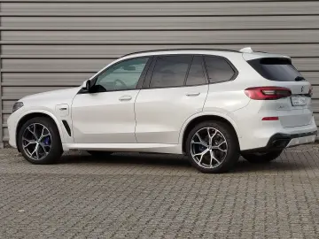 BMW X5 XDrive 45e M Sport AHZ DAB KAM Winterräder