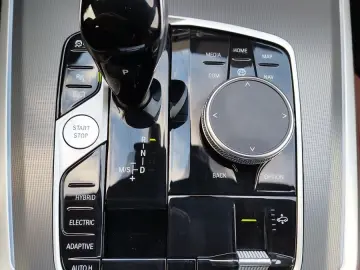 BMW X5 XDrive 45e M Sport AHZ DAB KAM Winterräder