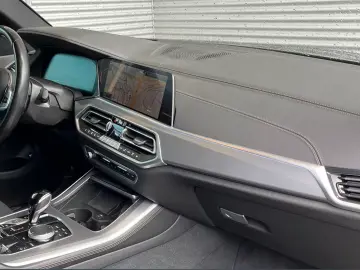 BMW X5 xDrive45e A M-Sport AHK LCProf. ACC HUD DA PA