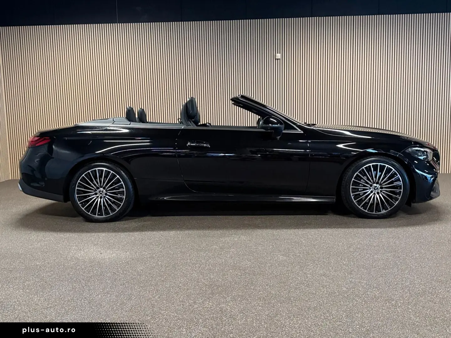 MERCEDES-BENZ CLE200 Cabrio AMG Advanced Plus-AIRSCARF-VOLL