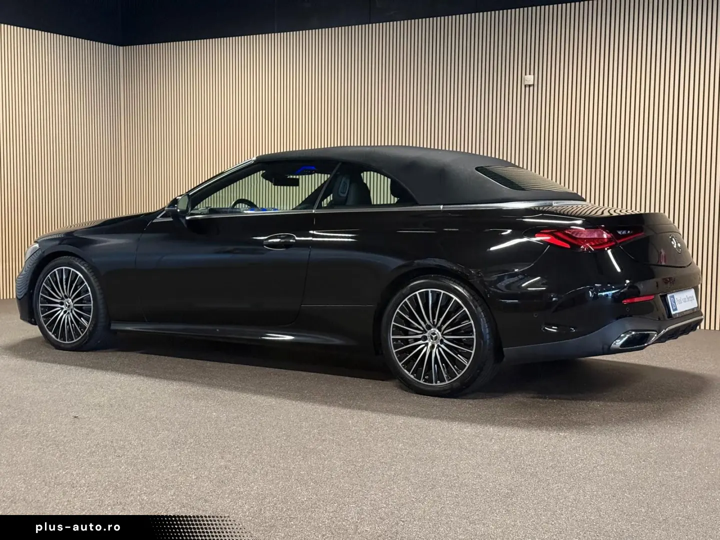 MERCEDES-BENZ CLE200 Cabrio AMG Advanced Plus-AIRSCARF-VOLL