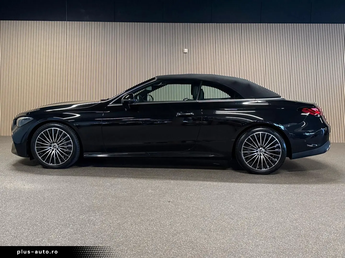 MERCEDES-BENZ CLE200 Cabrio AMG Advanced Plus-AIRSCARF-VOLL