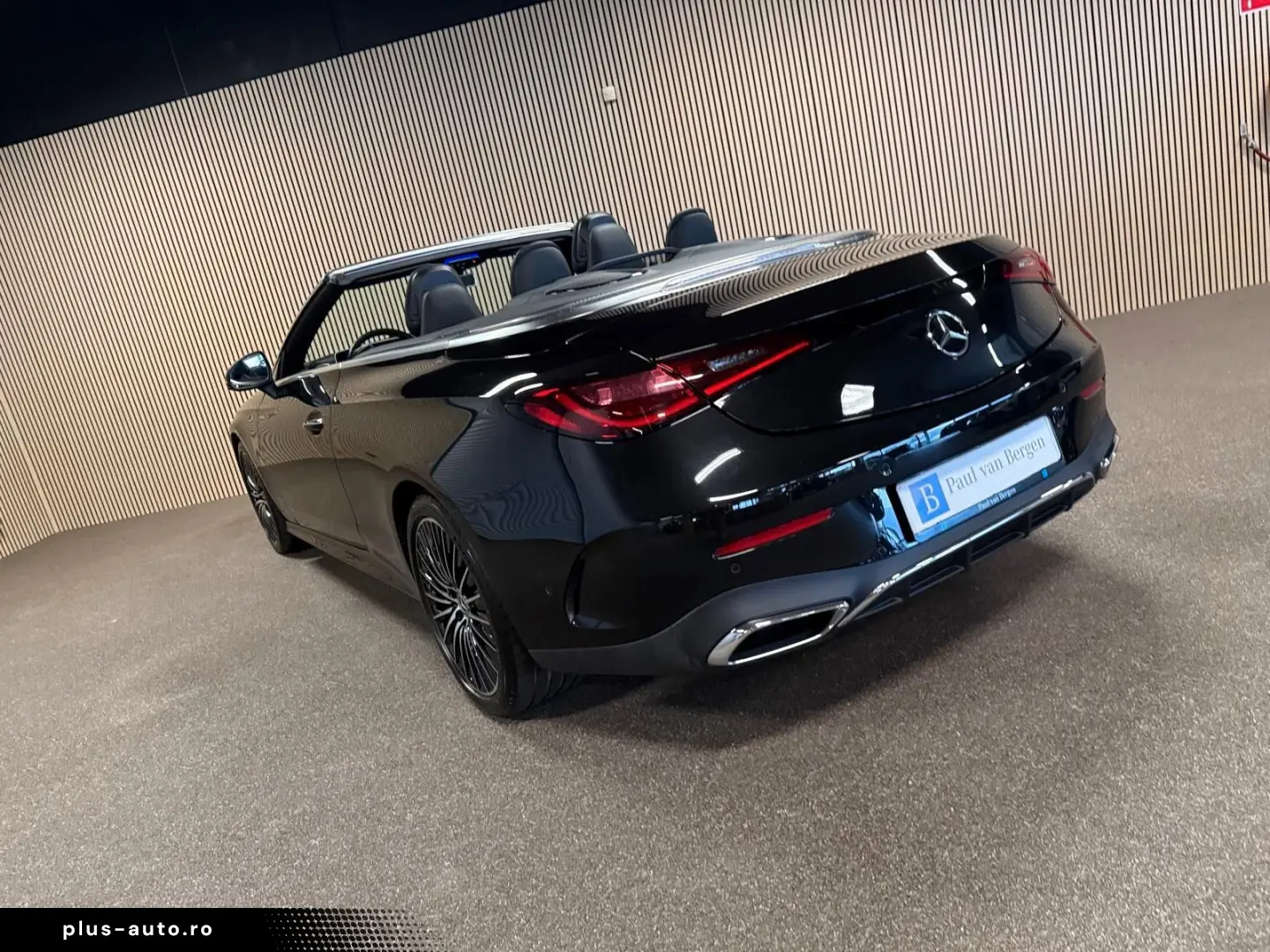 MERCEDES-BENZ CLE200 Cabrio AMG Advanced Plus-AIRSCARF-VOLL