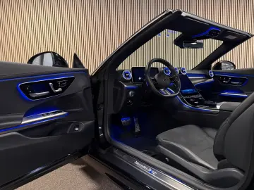 MERCEDES-BENZ CLE200 Cabrio AMG Advanced Plus-AIRSCARF-VOLL