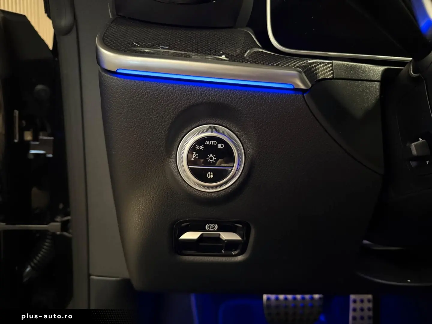 MERCEDES-BENZ CLE200 Cabrio AMG Advanced Plus-AIRSCARF-VOLL