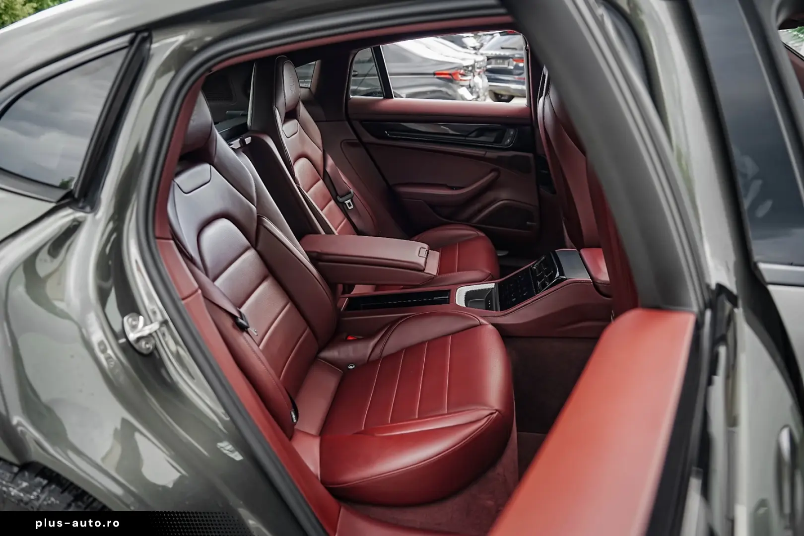 Porsche Panamera 4 E-Hybrid